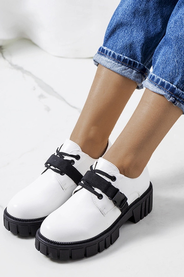 Valged traktoritallaga... 2