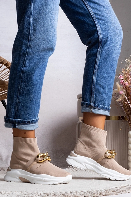 Taryn Browni ketiga tossud Taryn Browni ketiga tossud