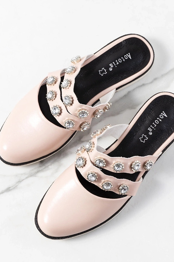 Roosad naastudega plätud... 2