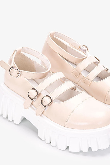 Kreemi värvi poolsaapad... 2