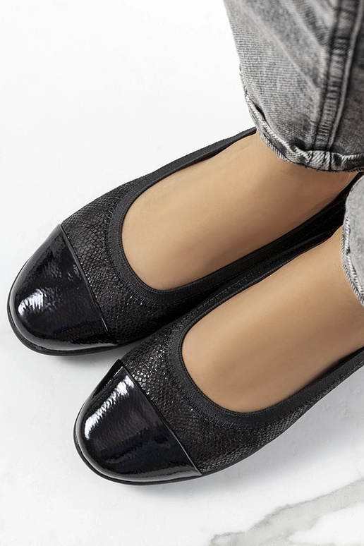 Musta jalatsid, „Mercer"