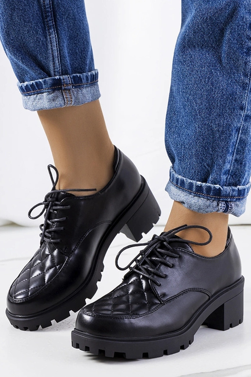 Musta poolsaapad paksu kontsaga,...