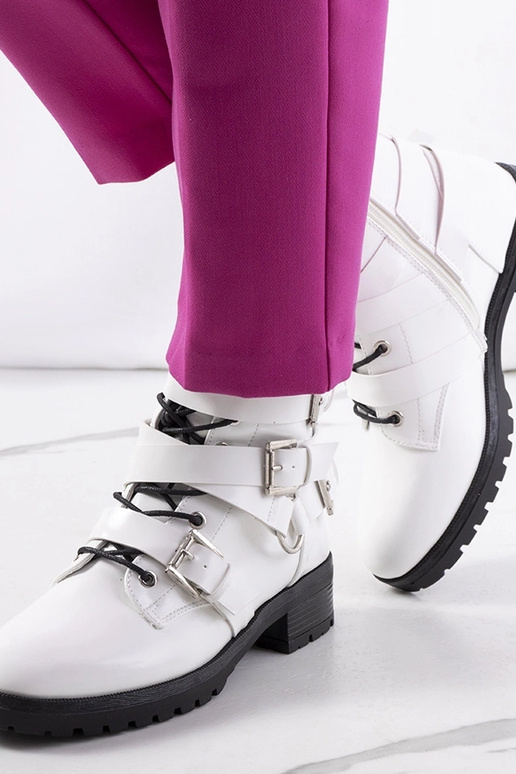 Donsa valged poolsaapad Donsa valged poolsaapad