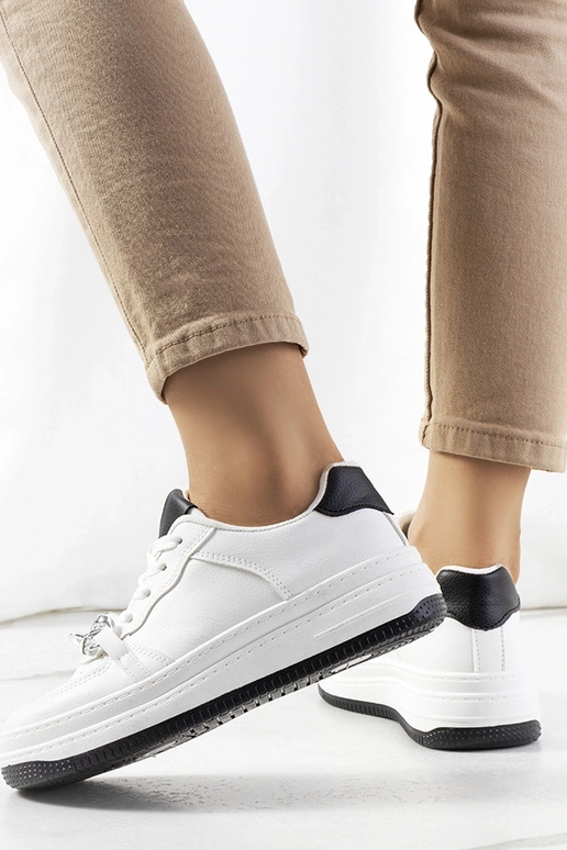 Valged Maringi ketiga tossud Valged Maringi ketiga tossud