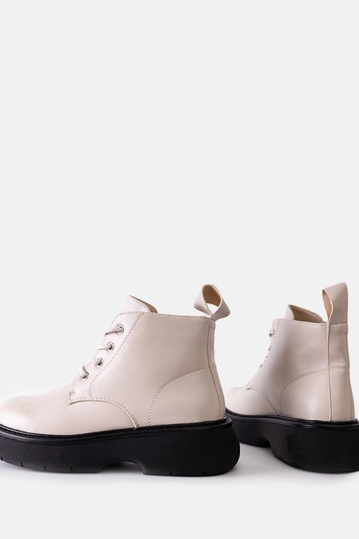 Beežid Solis lahingusaapad