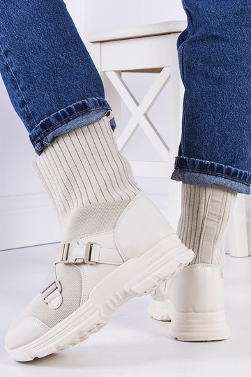 Beežid Saker tossud 2