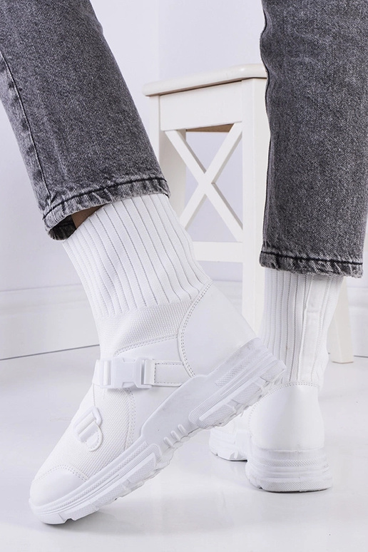 White Saker tossud White Saker tossud