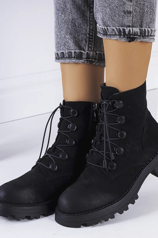 Mustad kunstsuede kingad Cesterfield