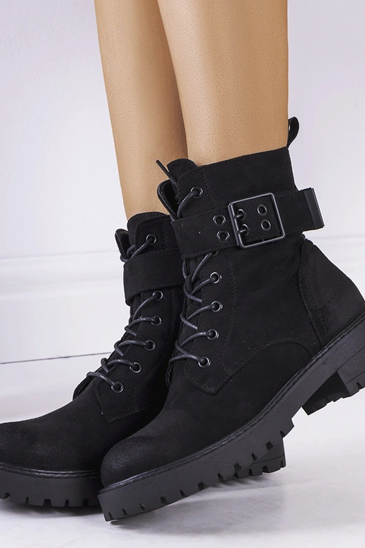 Mustad Tarrin nöörsaapad naiste...