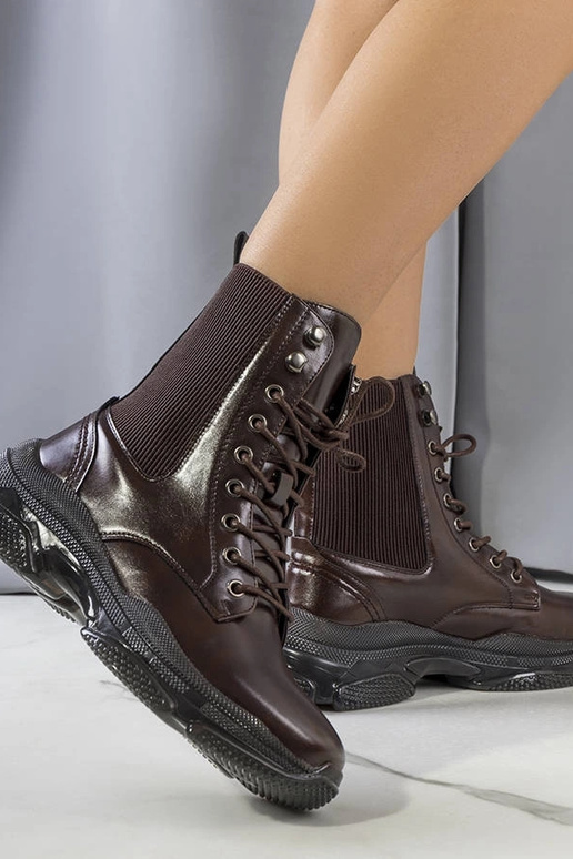 Pruunid Sedile poolsaapad