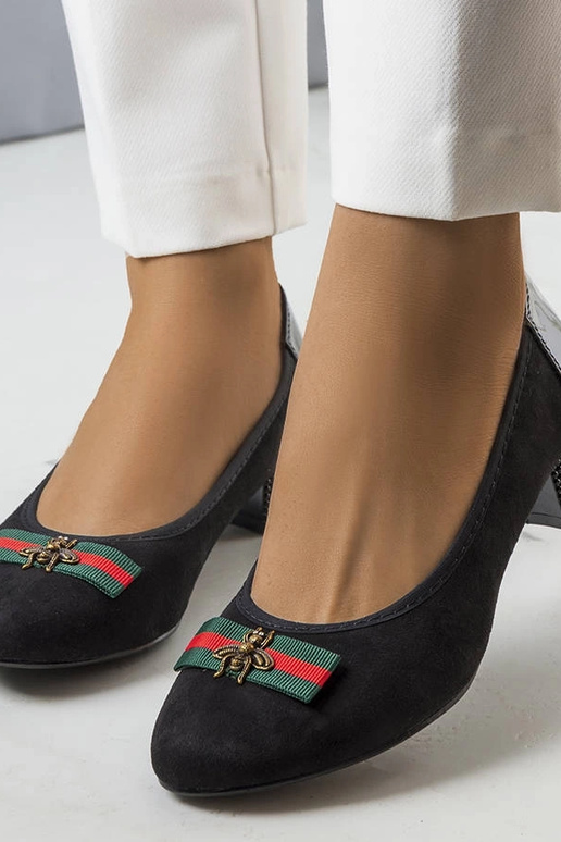 Mustad Manelia pumbad