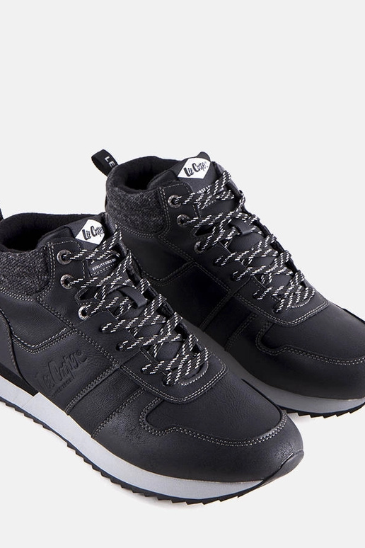 Musta talve matkasobivad saapad,...