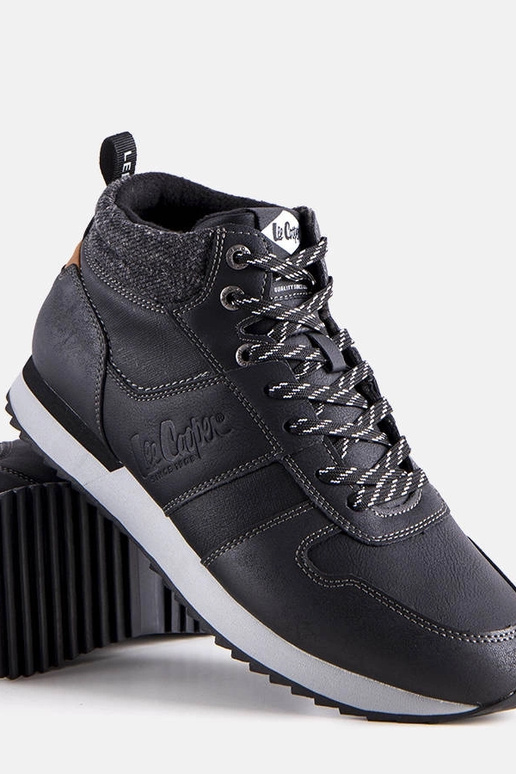 Musta talve matkasobivad saapad,...