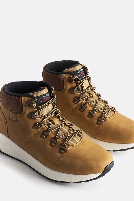 Pruunid isolatsiooniga saapad...