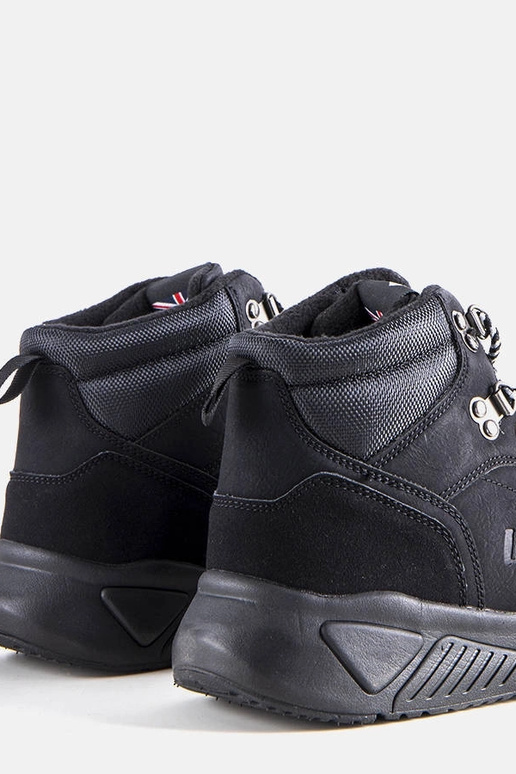 Mustad isoleeritud saapad...