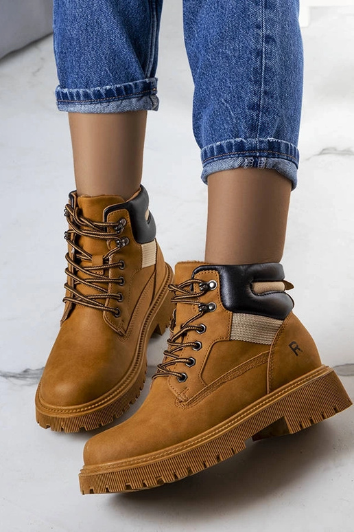 Pruunid isolatsiooniga Nadeli saapad