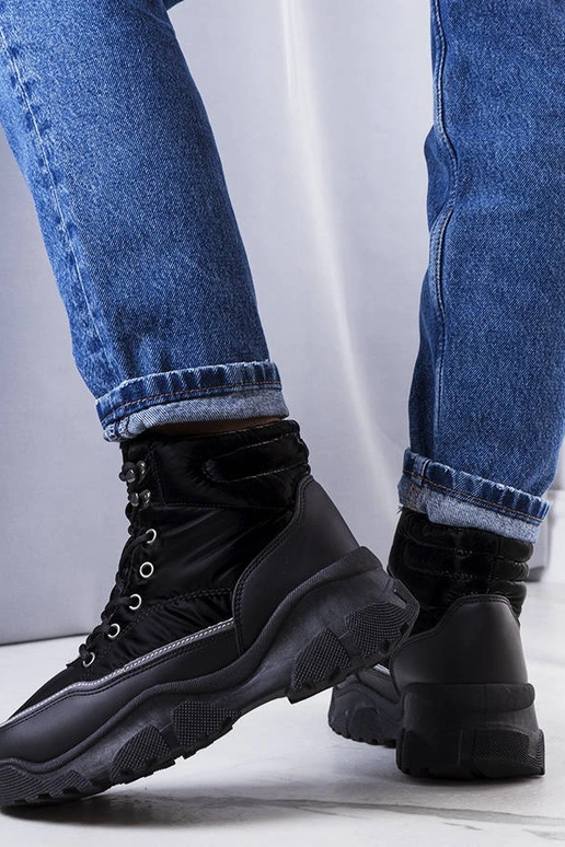 Mustad soojustusega Rimu saapad