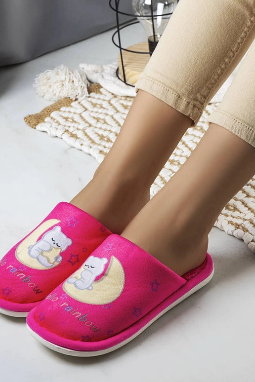 Neoonroosad pehmed vikerkaarekuu sussid