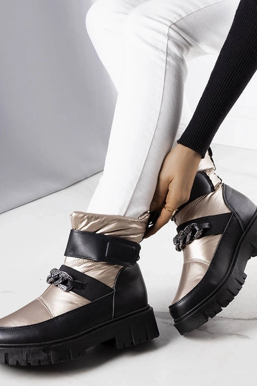 Ephraim kuldketiga lumesaapad