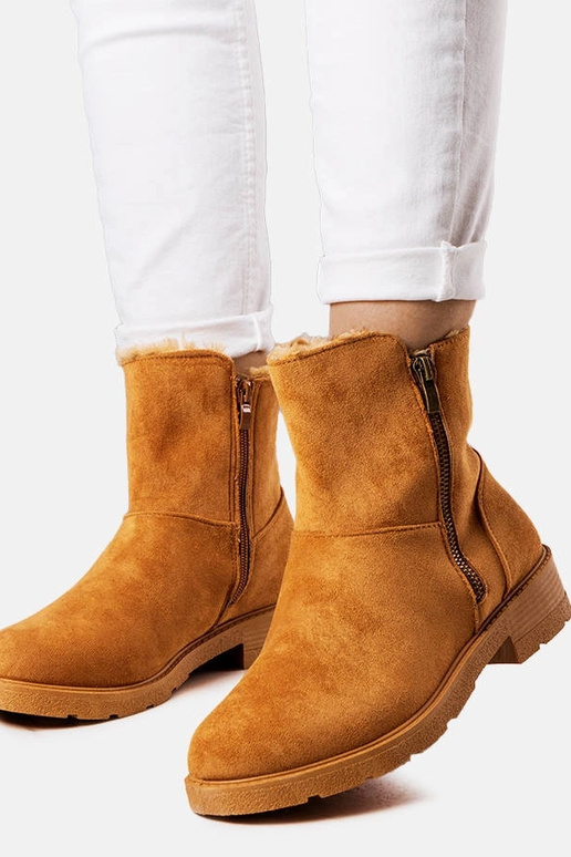 Pruunid isoleeritud saapad Salona