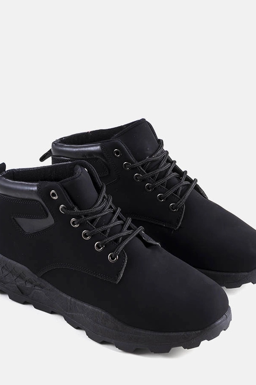 Mustad Tristen isoleeritud saapad