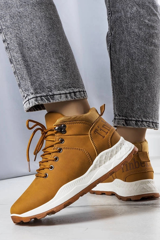 Pruunid soojustusega Adleri naiste...