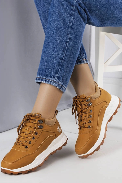 Pruunid isolatsiooniga Durani naiste...