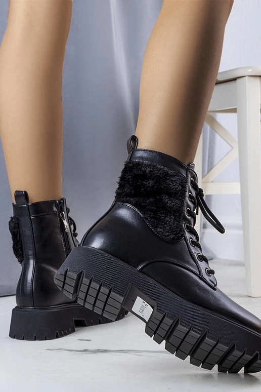 Mustad Dixie karusnahast soojustusega...