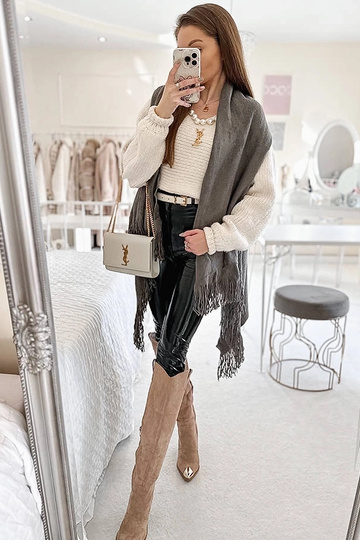 Hall äärne neem juuni 2