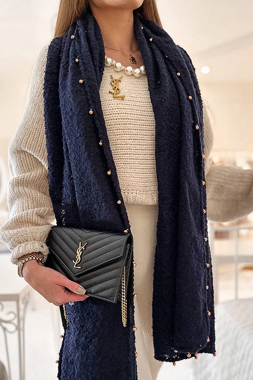 Meresinine rätik kuldsete helmestega...