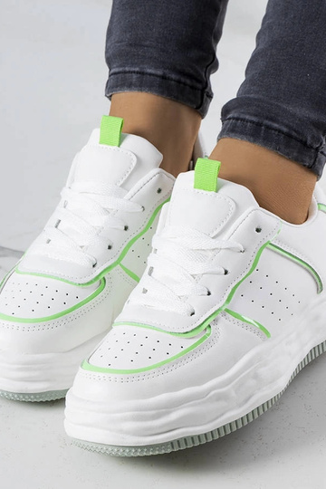 Valged tossud roheliste... 2