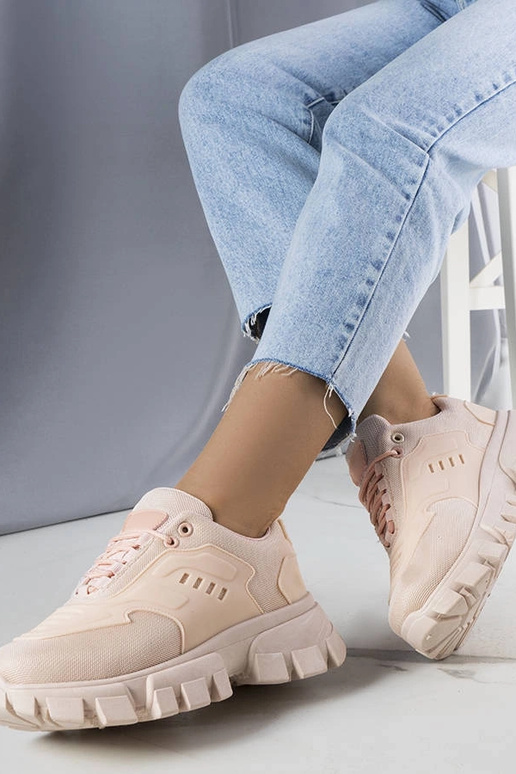 Roosad tossud massiivse Inez tallaga