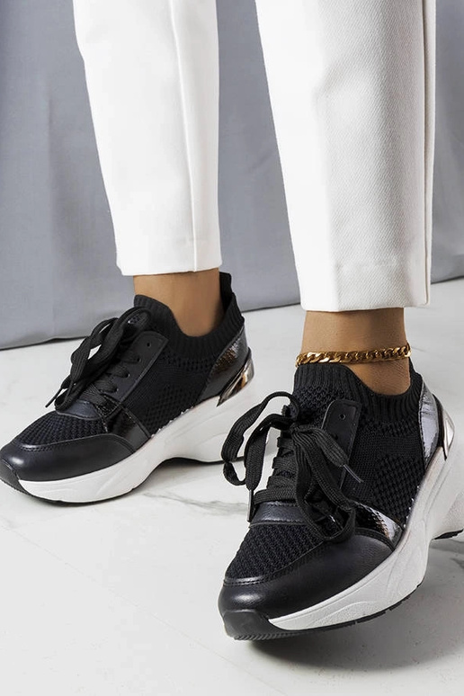 Mustad platvormi spordijalatsid, „Ann"