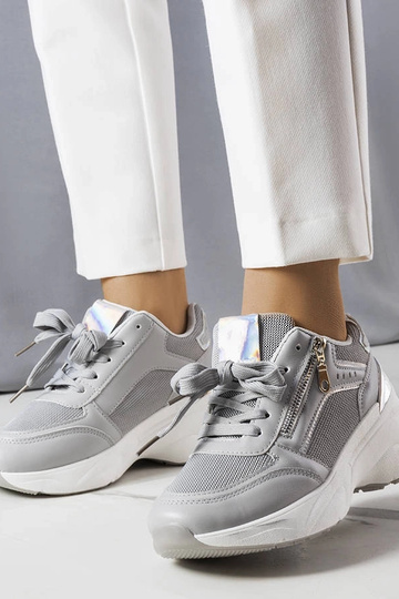 Stacey hallid wedge tossud