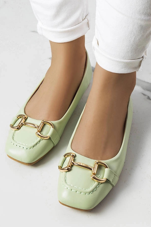 Rohelised jalatsid kuldsete...