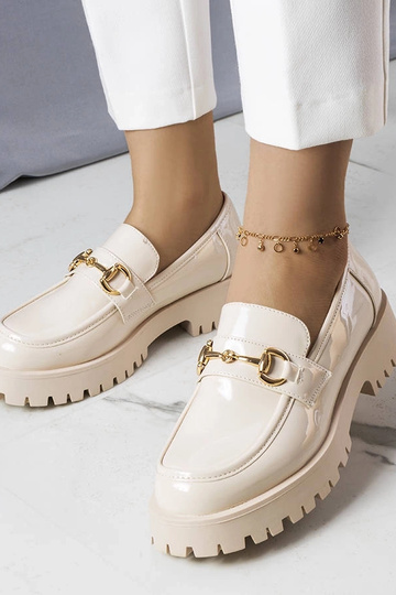 Beežid lakknahast Simard...