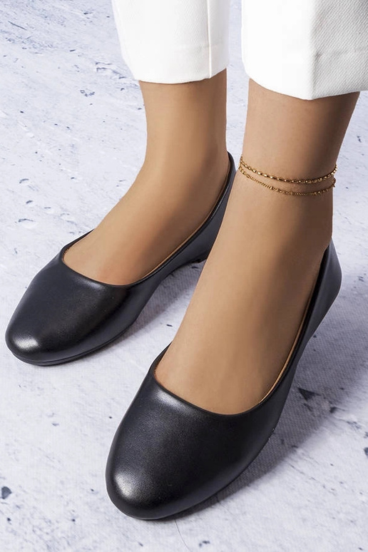 Mustad baleriinid nahast sisetallaga...