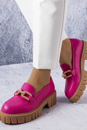 Roosad poolsaapad kuldsete...