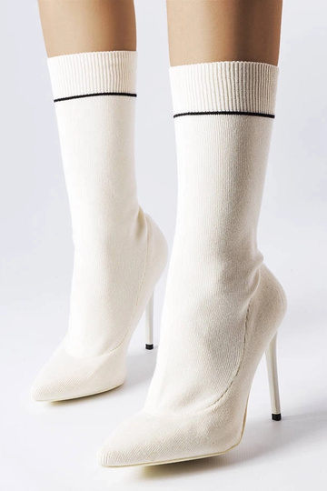 Valged kõrge kontsaga... 2