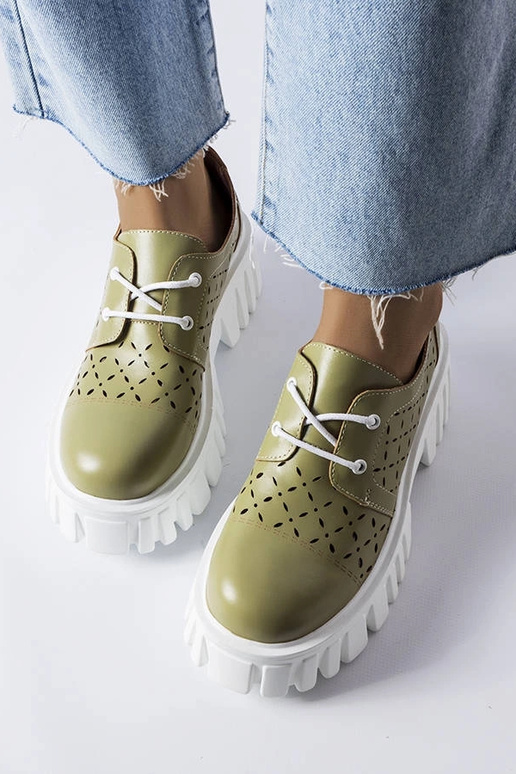 Rohelised ažuursed tursked Camus kingad