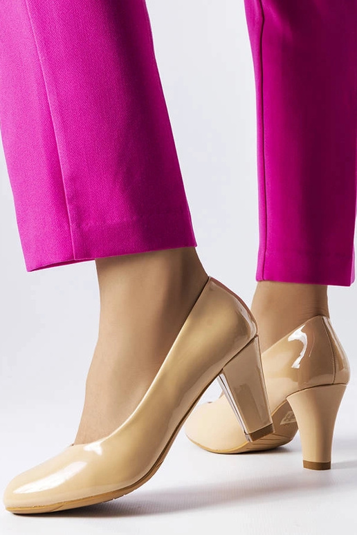 Burkett beež lakknahast pumbad