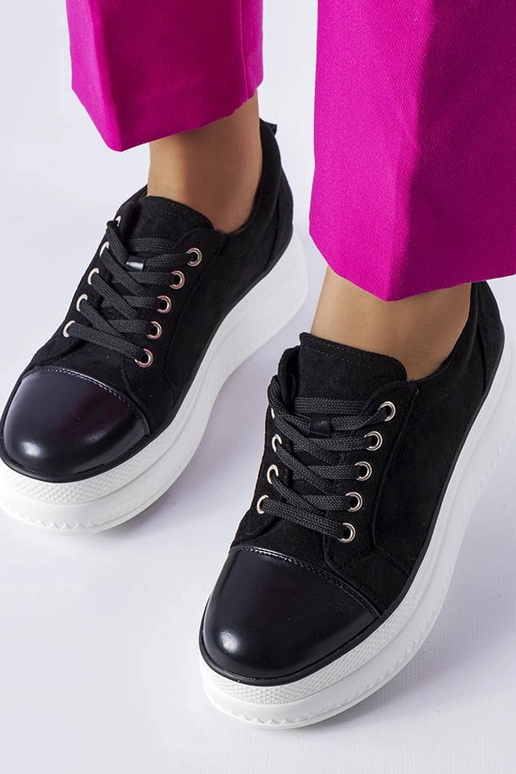 Mustad kingad platvormil, „Pascaline"