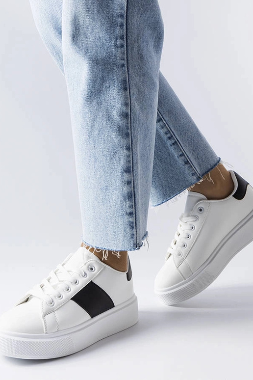 Valged tossud musta rihmaga Aurélie Valged tossud musta rihmaga Aurélie