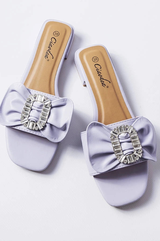 Lillad elegantsed sandaalid...