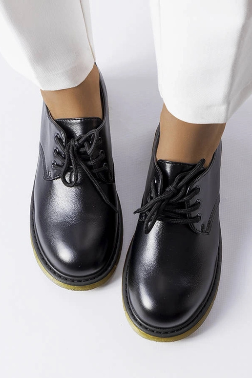 Mustad Parfait lahingusaapad