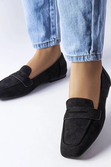 Mustad Meileur kunstsuede balletikingad