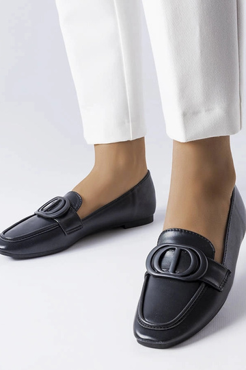 Mustad Poissonnier pandlaga loaferid