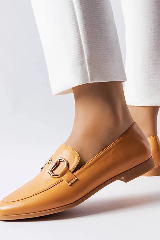 Pruunid mokasiinid madala kontsaga,...