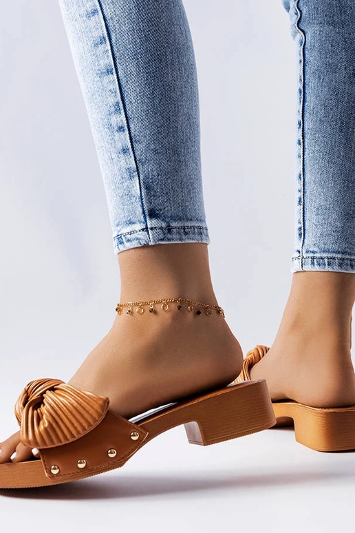 Rocheforti pruunid madala kontsaga...