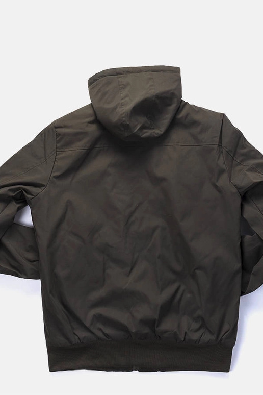 Roheline meeste Duplessis kapuutsiga...